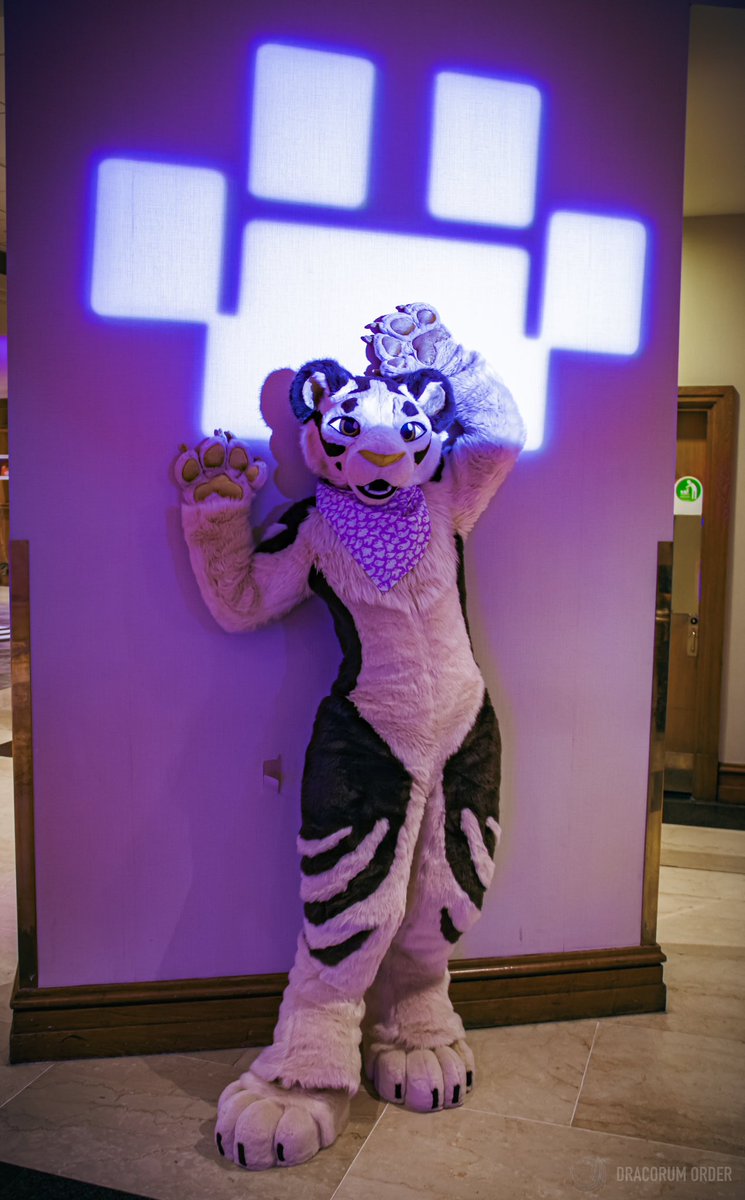 Una | Comms closed (@unapanthera) on Twitter photo 🕺
📸 <a href="/DracorumOrder/">Dracorum Order 🧧</a> 🕺
📸 <a href="/DracorumOrder/">Dracorum Order 🧧</a>