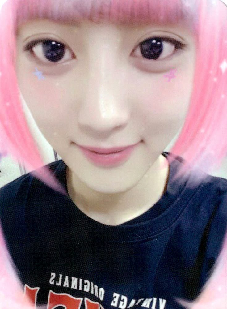 hanninpi's tweet photo. anime                                        real life https://t.co/uIwgpJbSE3
