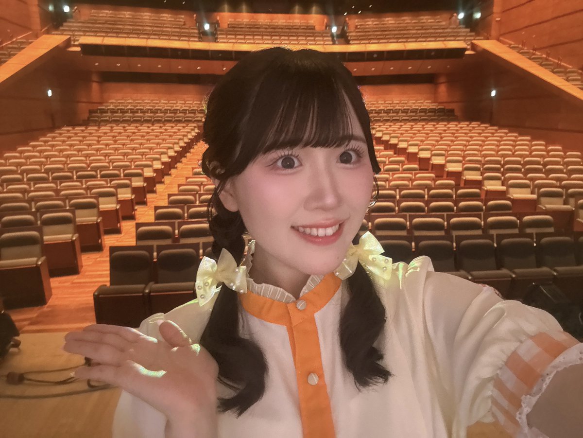 2004chii's tweet photo. 『キミとアイドルプリキュア♪ドリームステージ♪』国際フォーラム公演ありがとうございました🎀ིྀ🌟

大きなホールに沢山のお友達が遊びに来てくれてとっても嬉しかったです︎💕︎1番上の階のみんなもバッチリ見えてたよ！👀︎♡

次回は神奈川、関内です✨️

 #劇団飛行船  #ドリステ  #precure https://t.co/GlcFa5sGWV