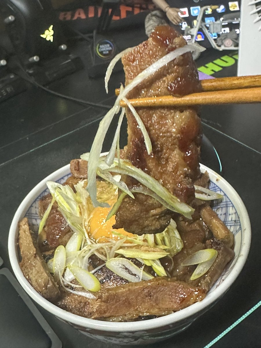 チャーシュー丼