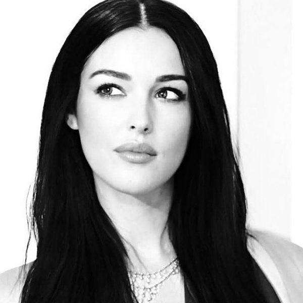 𝓛𝓪 𝓑𝓮𝓵𝓵𝓪 𝓛𝓾𝓷𝓪 tweet media