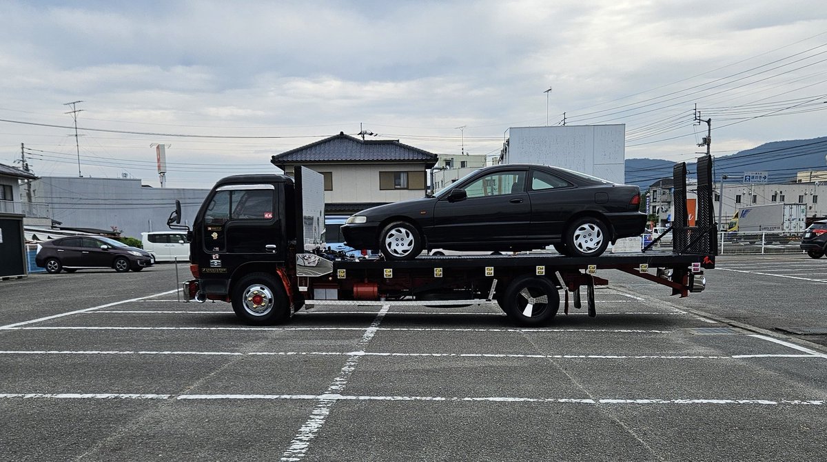 everyde51v's tweet photo. 土曜は全損になってしまったインテグラさんを神戸に持って行って注文車のヴォクシーさん買ってきて今日は久しぶりのアルバイト😎

V🐝サウンドを久しぶりに満喫しました🤤 https://t.co/N0GQHwYN0P