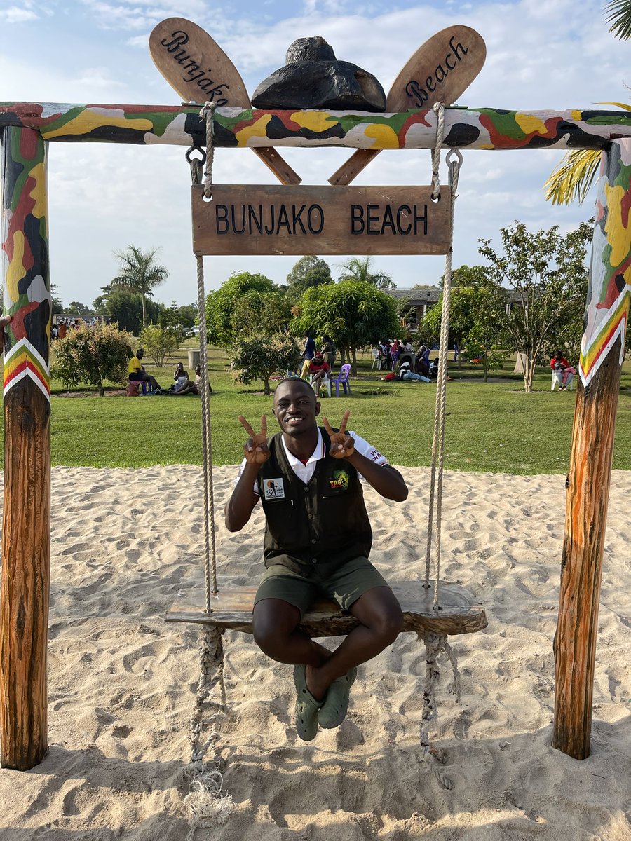TagSafaris's tweet photo. โFrom the thrill of the wild ๐ฆ๐ฟ to the embrace of the Beach vibes ๐โ๏ธ.we headed to the heart stealing beauty of @bunjako_beach ๐๐๏ธ Golden sands, gentle waves, and memories weโll treasure forever โจ #BunjakoBeach #SafariTolakes #Beachmagic #TropicalEscape https://t.co/z5E6vV5YcX