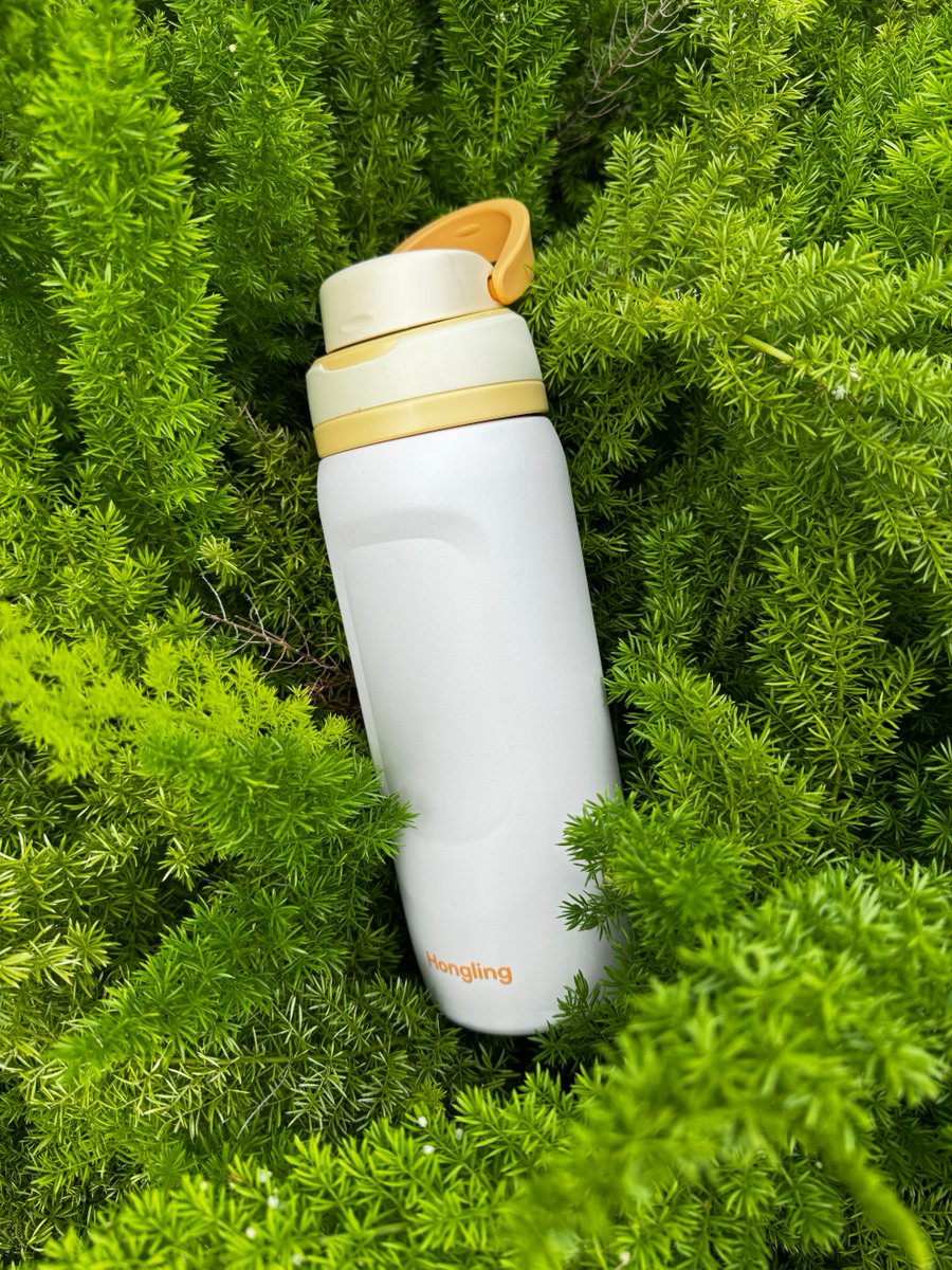 DoraTang718's tweet photo. 🚀 NEW OMNIS Stainless Steel Bottles🏆 European Product Design Award Winner!
✔️ Hidden push-open mechanism
✔️ Lip-fit drinking spout for smooth sips
✔️ 4 sleek sizes: 16oz/26oz/32oz/40oz
#GymLife #HikingEssentials #OfficeMustHave #ThermosSupplier #StainlessSteelBottle #Wholesale https://t.co/I21ilttzEO