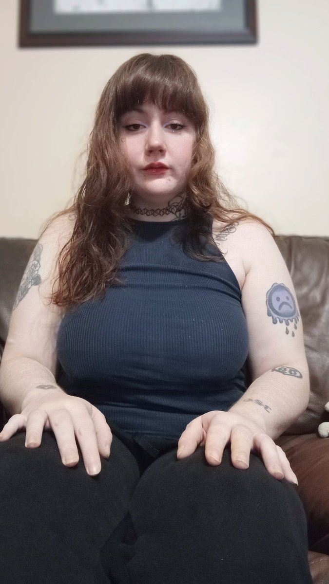 bratcherry_'s tweet photo. hi ✧⁠\⁠(⁠>⁠o⁠<⁠)⁠ﾉ⁠✧
I'm Cherry, I dont jus #domme but I'll b focusing on tht on this account. I have many sides..I can B a cruel tease ~ a Nurturing mommy ~ a sadistic brat ~ a sensual succubus ~ n more. Or jus a total cunt.. n not in a way u like. So behave ʘ⁠‿⁠ʘ https://t.co/1Ototd4Ttn