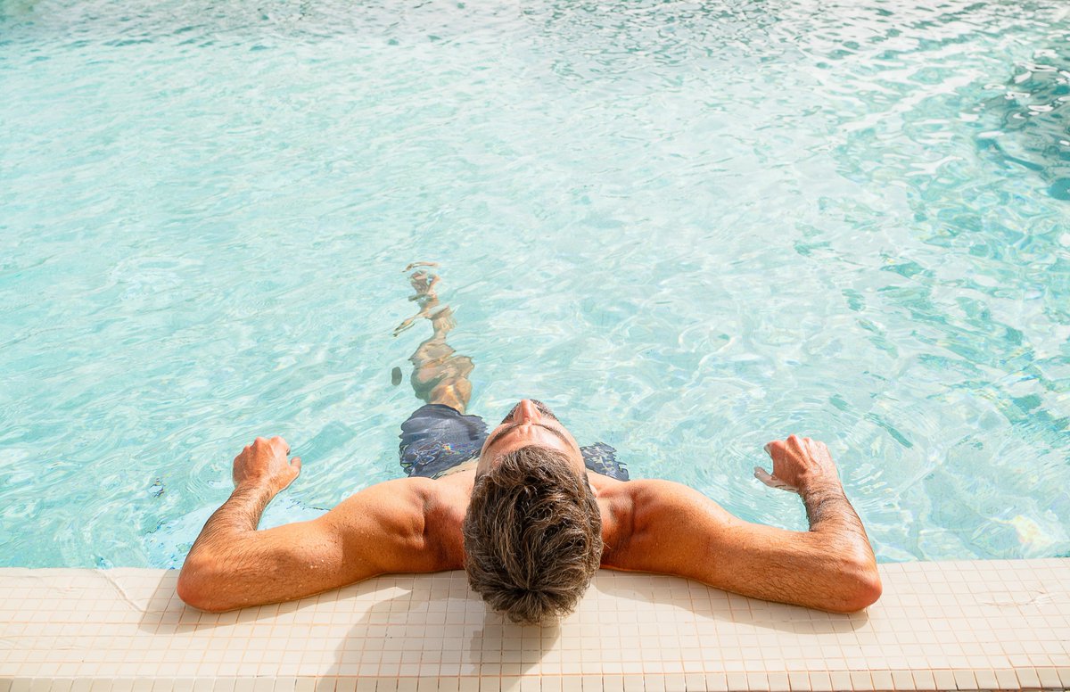 En el #DíaMundialdelaRelajación, te invitamos a regalarte lo más valioso: tiempo para ti 🤍

Un baño en una piscina o un paseo frente al mar… cualquier excusa es buena para escuchar lo que tu cuerpo necesita 😌

Hoy, tu bienestar es la prioridad ✨

#GCWellness #GranCanaria