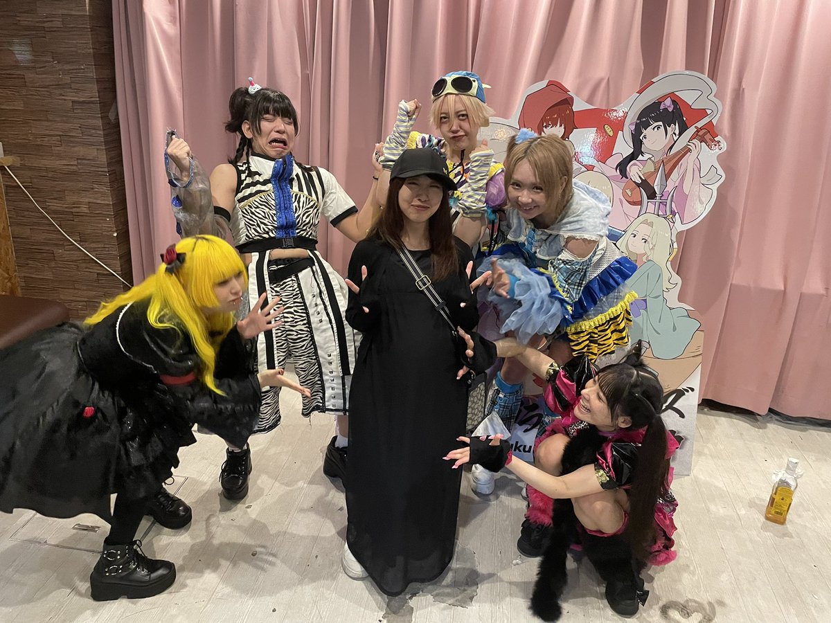 プラスタ旧メンバーのライブ楽しすぎた。懐かしい曲も聞けて泣くかと思った。メンバーからパワーもらったし、出産がんばろ👶🏻