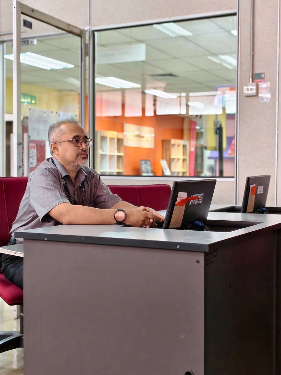 11 August 2025 | MONDAY 
WORKSHOP  : 
Thesis Formatting with Microsoft Word (Beginner) 
Time :10:00 am - 12:00 pm
#perpustakaanhamdantahir #usmlibraries