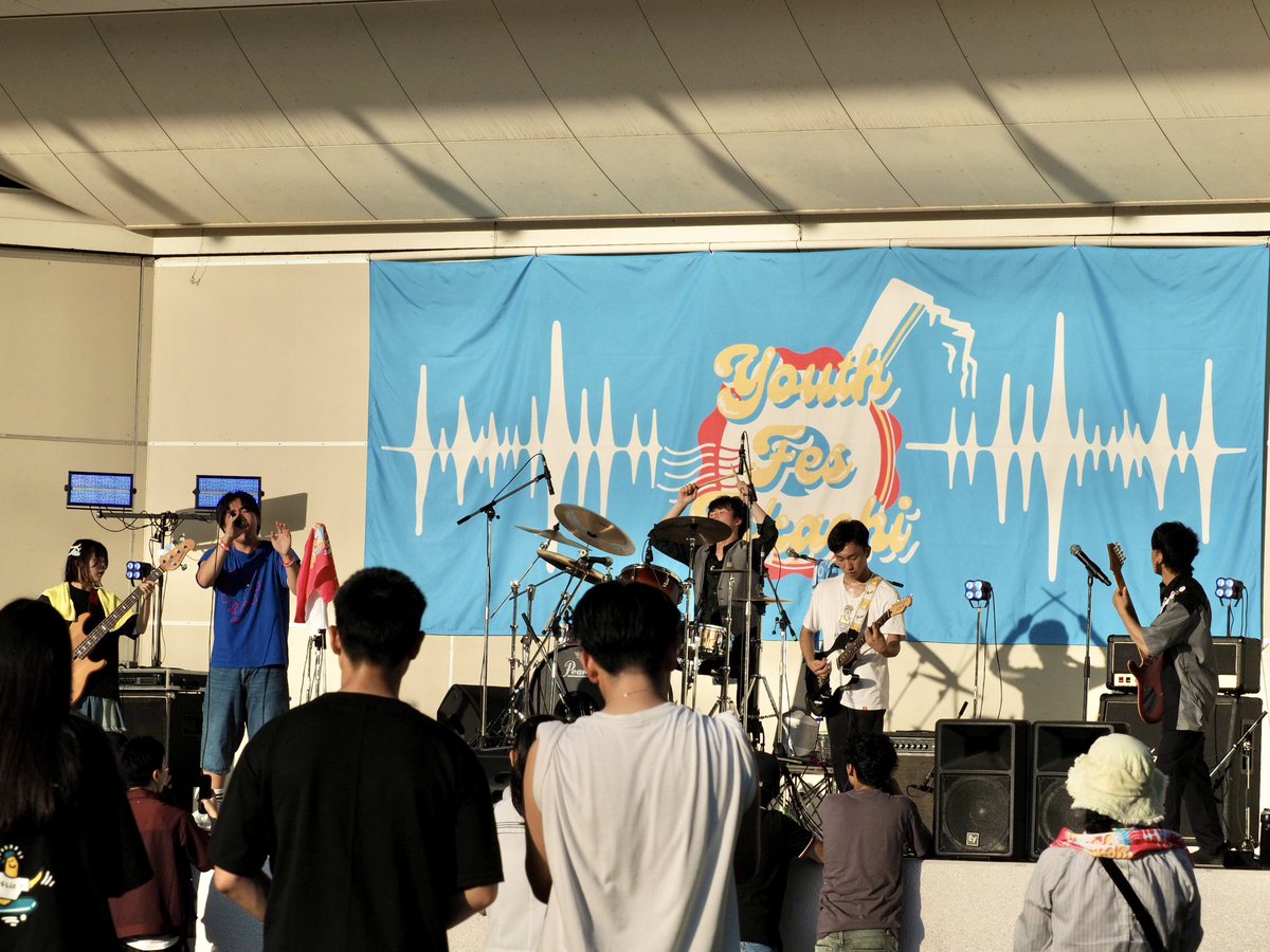 kachimai_denshi's tweet photo. 18組目が終了🎤🎶

ラストはトカチューン・オリジナルソングです。 https://t.co/Yktcu8xVdB