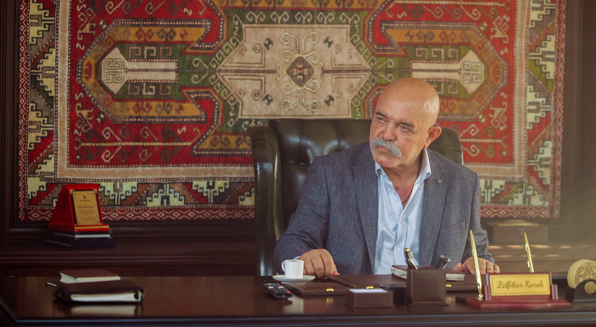 #Veliaht
الصور الاولى لمسلسل ولي العهد 💥