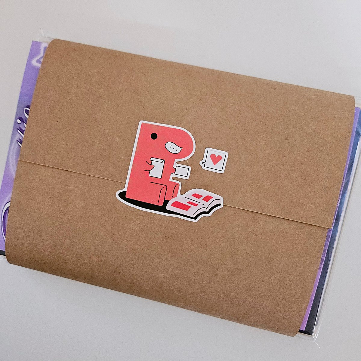 프린티에서 샘플을 보내주셨어요~ 사실 푸른 색이 많아서 인쇄가 잘 될까 좀 걱정했는데 색감도 예쁘고 어두운 부분까지 선명하게 잘 나오더라고요👍 재질도 다양해서 그림마다 어울리는 걸 찾아볼 수 있었네요!

감사합니다🫶 <a href="/printtie_offcl/">프린티 공식</a>