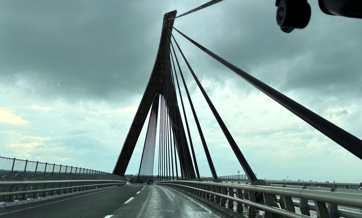 昨日の熊本の大雨やばかった💦💦
高速止まってるし3号の山越えは怖いので
沿岸道路から福岡へ帰ります🚙