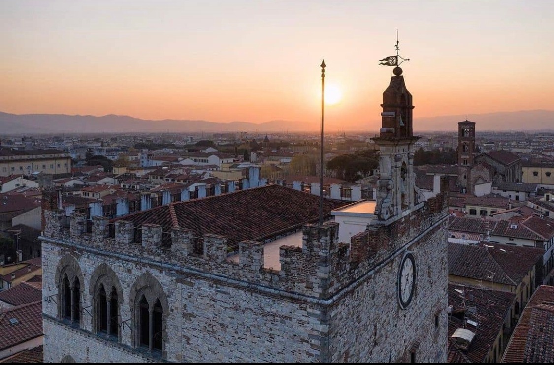 🌛𝗙𝗲𝗿𝗿𝗮𝗴𝗼𝘀𝘁𝗼 𝗮𝗹 𝗠𝘂𝘀𝗲𝗼 🌠
Per Ferragosto, il Museo di Palazzo Pretorio apre eccezionalmente le sue porte anche in orario notturno, con biglietto di ingrresso gratuito..
📌Chiusura terrazza ore 23:00. Ultimo ingresso ore 23:30
#CittàdiPrato #Ferragosto #Cultura