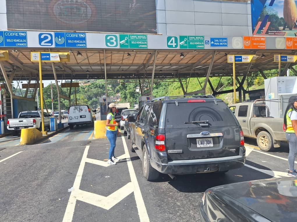 #Caracas Nuevas tarifas en el Peaje de Tazón desde este #11Ago No hay anuncio oficial aún, no hubo anuncio previo, a todos tomó por sorpresa.
