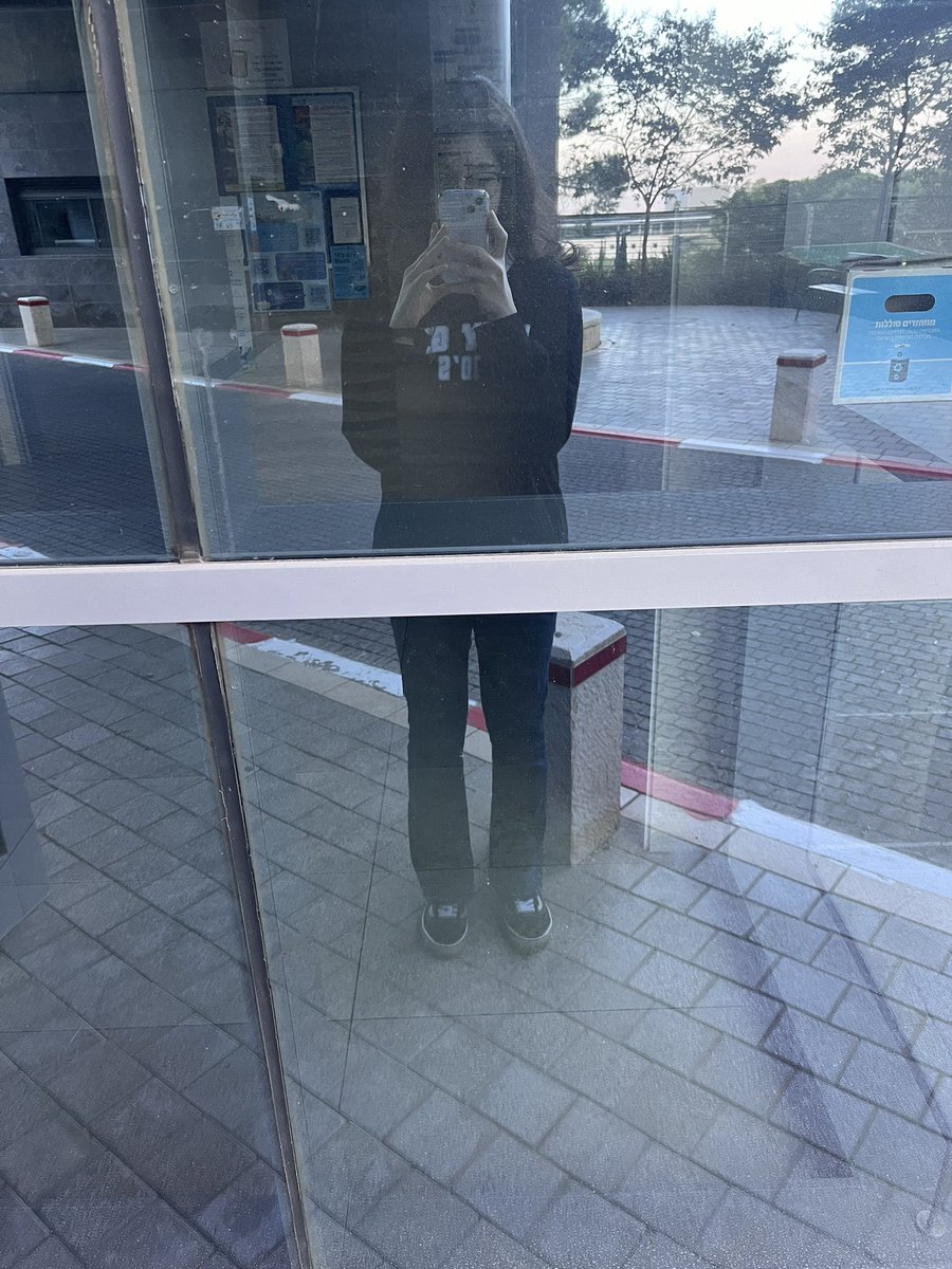 looking for moots and friends

• 23 y.o.
• engineering &amp; compsci student
• gym, clean eating, wellness
• anime, movies, tv shows

♡︎/⟳ if u wanna be moots

#moothunt #promotwt #valtwt #anitwt #mootstwt #gymtwt #gymrat