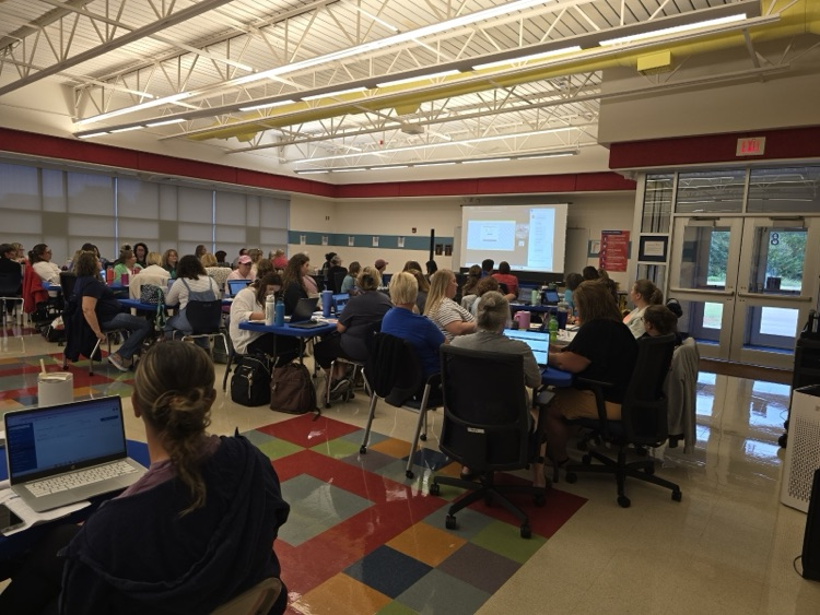 swplains's tweet photo. It's the most wonderful time of the year! Teacher launch of How's School Going? with Augusta this morning! @swplains @AugustaUSD402 @DataInsightPart #HowsSchoolGoing? #ChangeConversationsChangeOutcomes https://t.co/ZzpJPQHiCu
