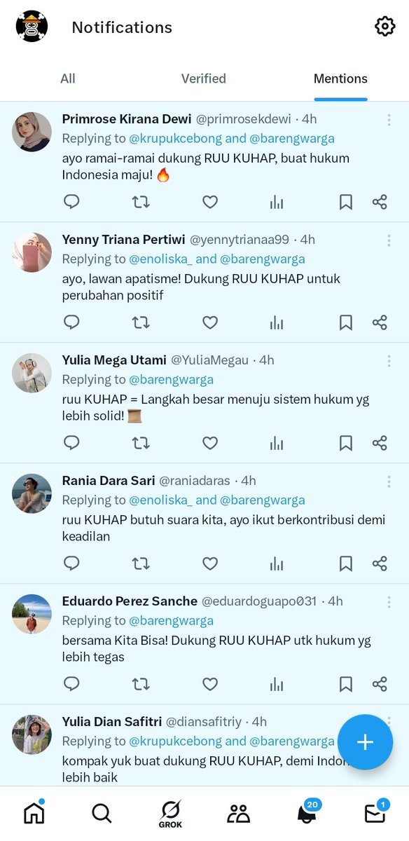 Ngetweet-nya barengan semua gini, pada janjian di grup WhatsApp yah? 😅