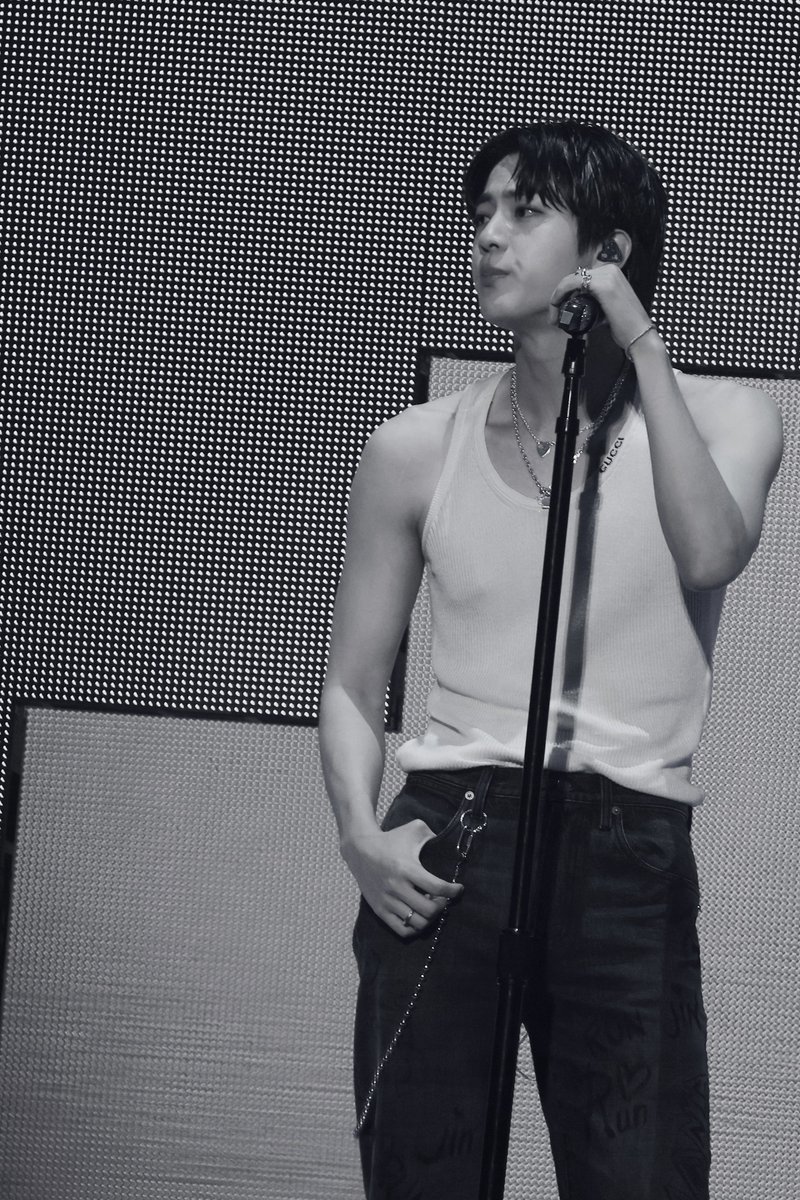 The lighting is not good, but….