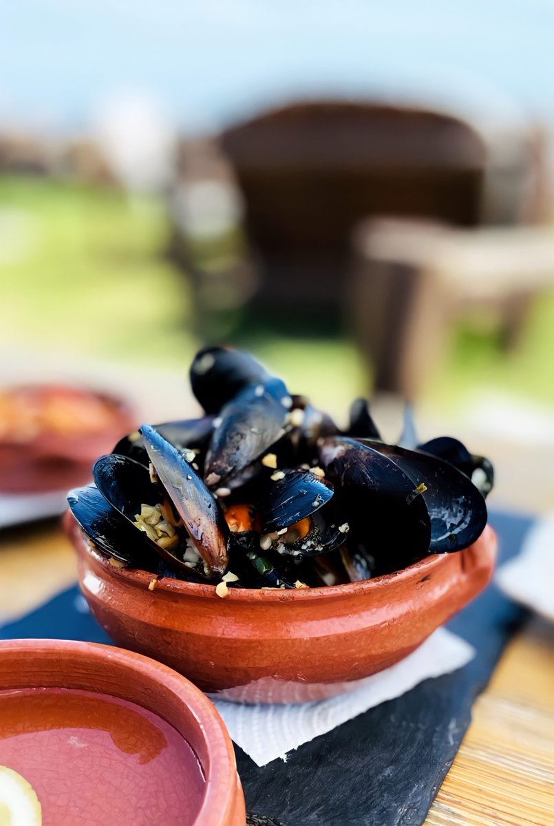 PEI Mussels: The original meal prep MVP.

Fast. Fresh. Packed with protein.

What more could you want on a Monday? 🙌

#MusselMonday #PEIMussels #easymealprep