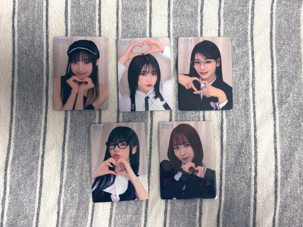 ME:I プレゼント企画ー！笑
結構あげちゃったので残ってるの少ないけど🥲

▪️商品
会場CD購入特典トレカ（前半）

▪️応募方法
フォロー＆RT＆いいね
リプに希望メンバーをお願いします。

▪️応募期間
8/15まで

当選はDMにて連絡させていただきます。

#THIS_IS_ME_I 
#ME_I #ミーアイ