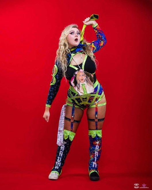 .<a href="/robdotca/">Rob 🇨🇦</a> thank you for sponsoring <a href="/LarkanDanielle/">Lovely Miss Larkan</a> for #NWPtalkofthetown !