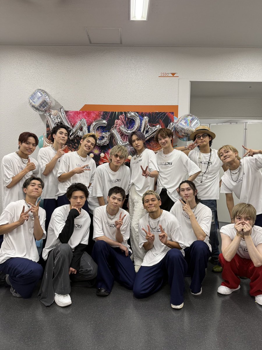 2日間横浜アリーナでKis-My-Ft2のLIVEを盛り上げてくれた愉快な仲間達です！
15周年に向けて走るぞ〜！

#KisMyFt2
#アリーナツアー
#愉快な仲間達