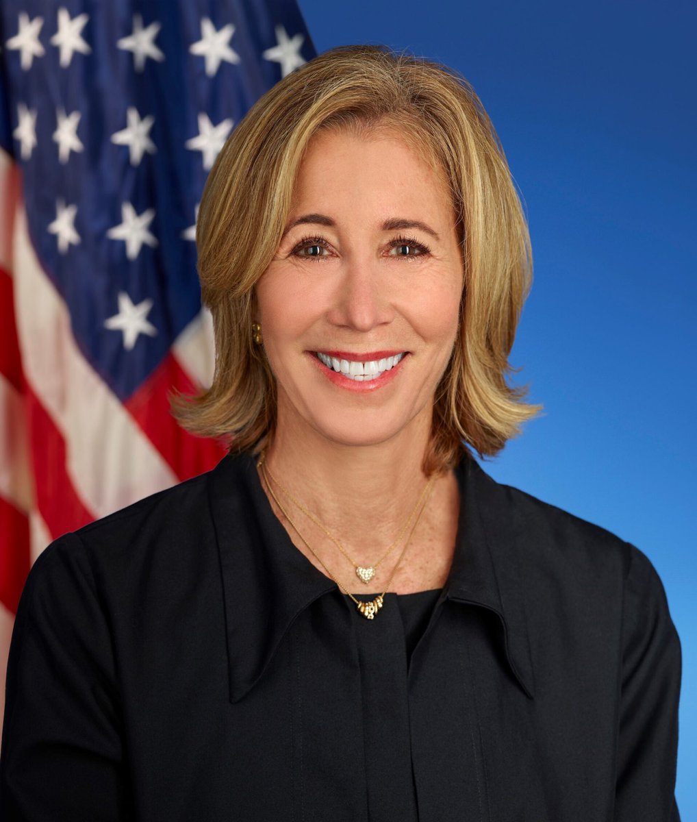 So far, two hardcore MAGA Republican judges have blocked the release of Ghislaine Maxwell’s grand jury transcripts. 

The weird part? They’re both Obama appointees.