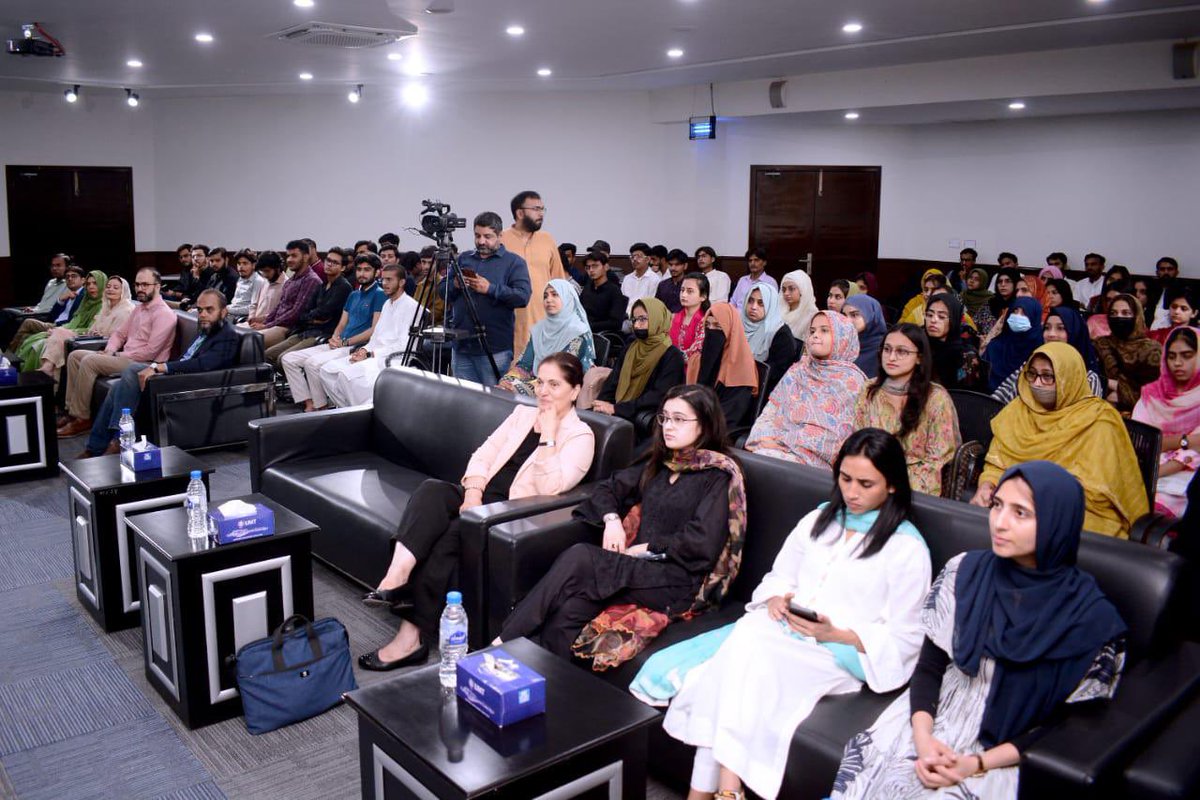 UMTOfficial's tweet photo. Honhaar Scholarship Program! 💡📚 – University of Management and Technology (UMT) & Punjab Higher Education Commission (PHEC)*
On *7th August 2025*, UMT proudly hosted the *HONHAAR Scholarship Refund Ceremony*... ✨
#HONHAAR #UMT #PHEC #Scholarship #EducationForAll https://t.co/YOWqiY1zG7