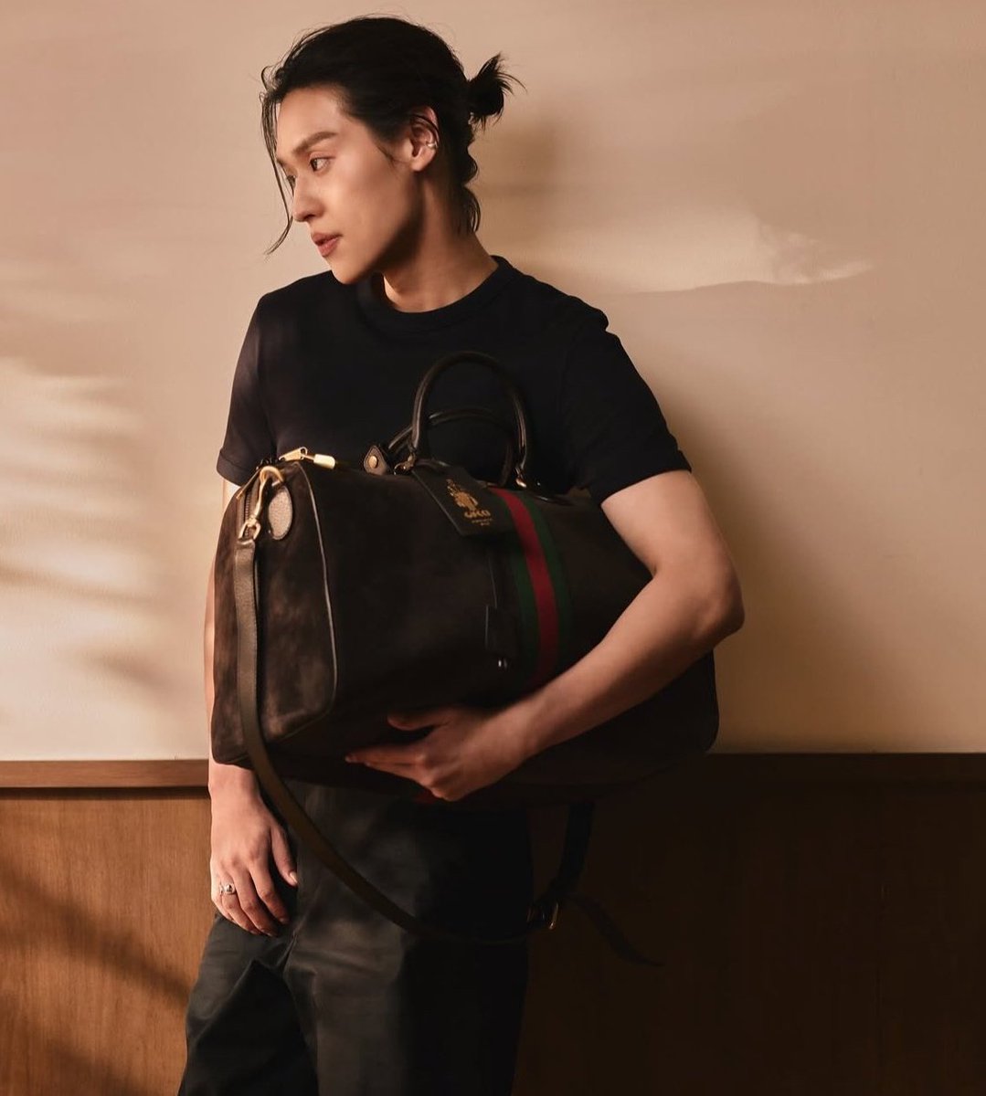 อยากเห็นด้วยตาเนื้อกับลุคนี้ นี้อยากลองชักแด่วๆอยู่ตรงนั้น บิวกิ้น ทำให้เห็นสักงานนึงได้ไหม ขอวันเสาร์นะ  😭😭🙏🏻🙏🏻