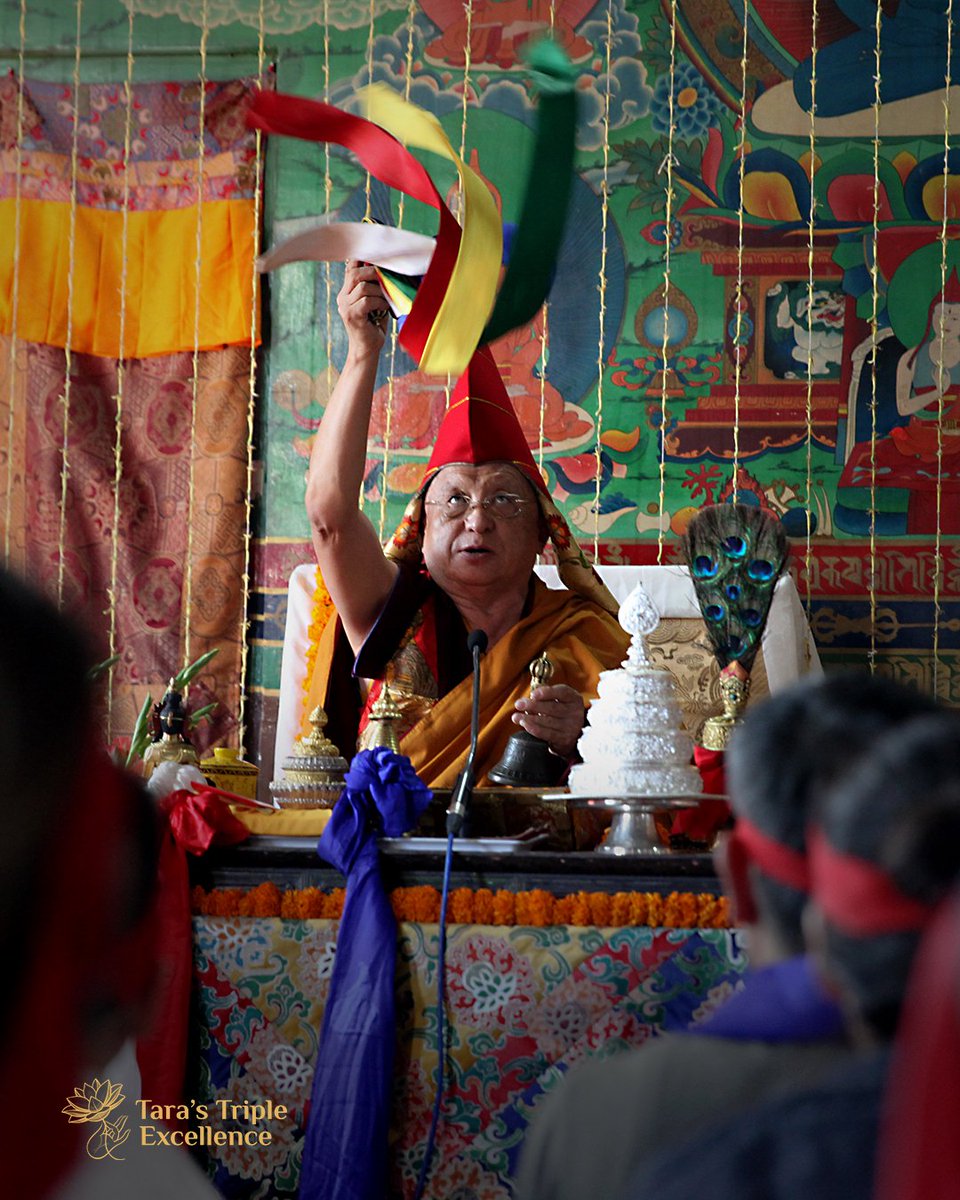 TaraTripleExcel's tweet image. Whenever we wake up, we need to have one motivation: today, I like to watch myself. I will watch my mind. I will watch what I think, what I say, what I do. I want to be calm and kind and thoughtful and I don&apos;t want to hurt and harm.
- Chokyi Nyima Rinpoche