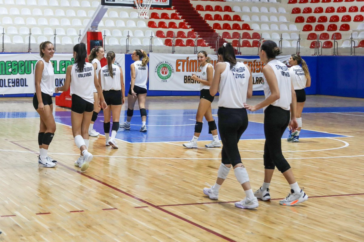 🏐 ETİMESGUT BELEDİYESİ GELİŞİM SPOR KULÜBÜ VOLEYBOL A TAKIMI YENİ SEZON HAZIRLIKLARINA BAŞLADI!

Geçtiğimiz sezon gösterdiği başarılı performansla Etimesgut’u gururla temsil eden Etimesgut Belediyesi Gelişim Spor Kulübü Voleybol A Takımımız, 2025-2026 sezonu hazırlıklarına