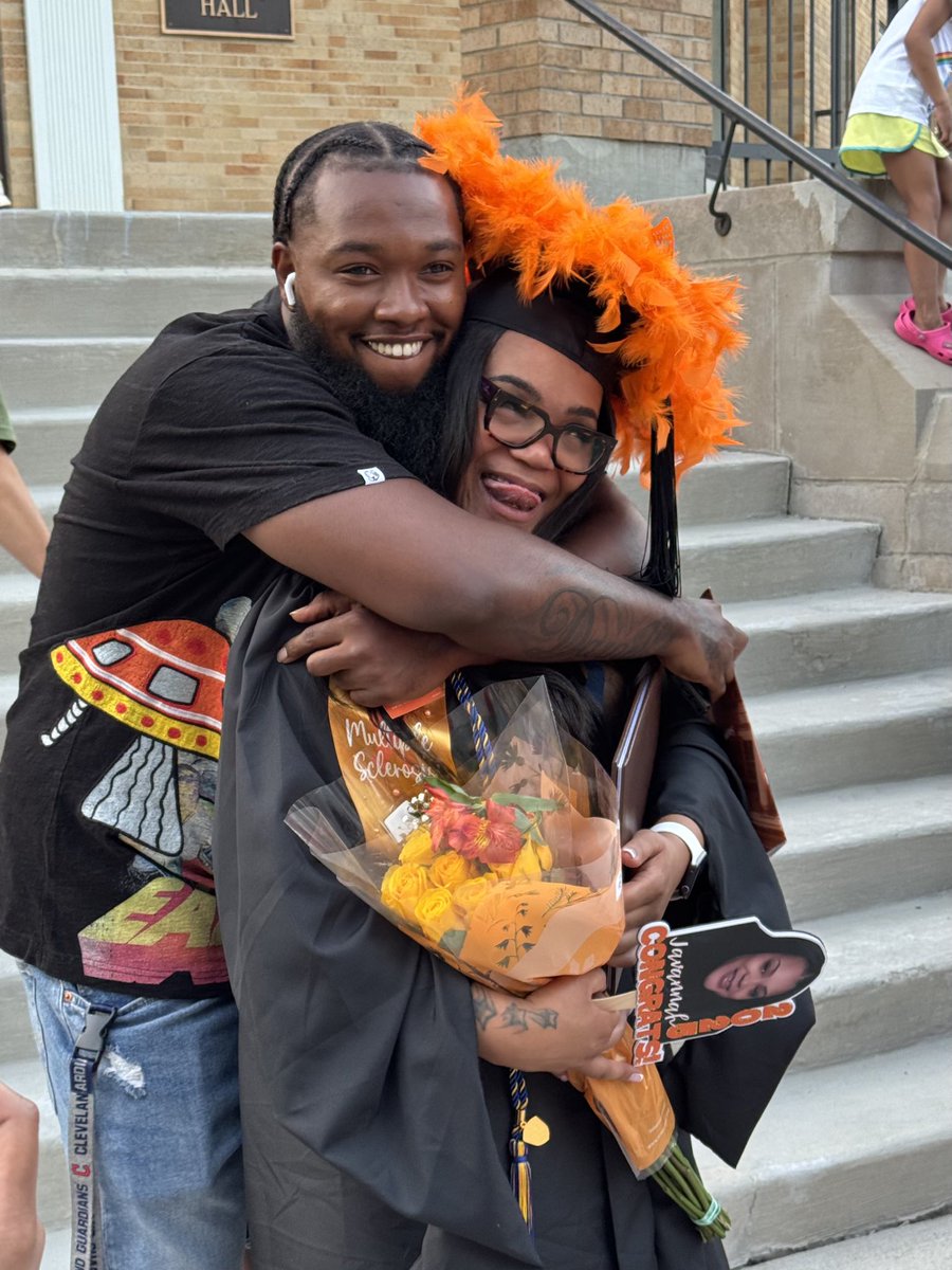 Vannah_2x's tweet image. Oh nothing , just received my Masters of Science in Criminal Justice 🙏🏽🧡 #blackexcellence