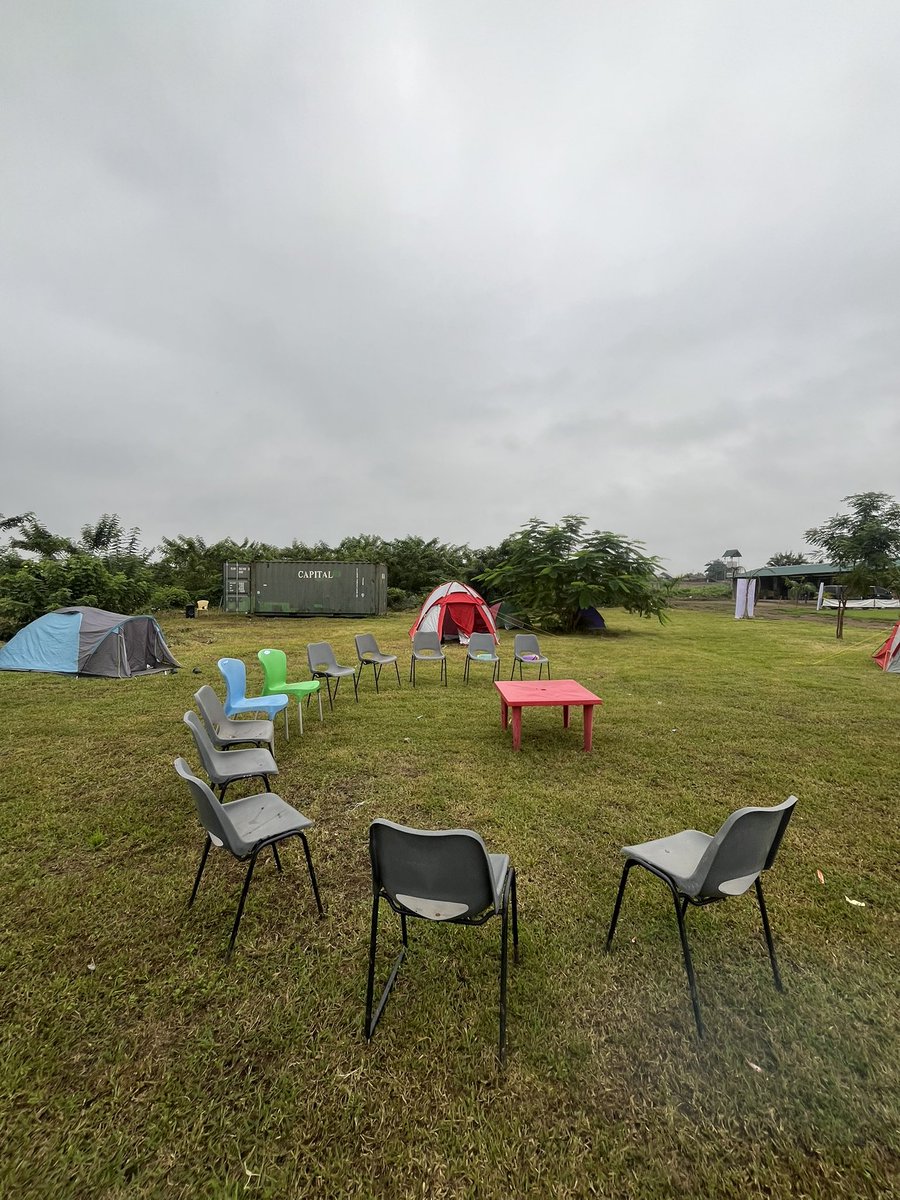 visitmas's tweet photo. If I plan a picnic in a really cozy spot, and we all agree to bring something individually without me collecting a single kobo from anyone, will you pull up?
๐ ibadan https://t.co/2t17Yifdf5