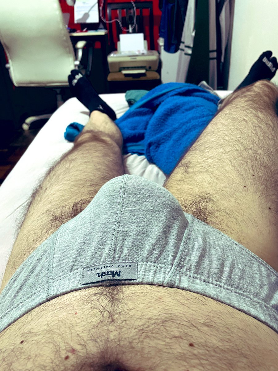 A pentelhada nem cabe mais dentro da cueca…