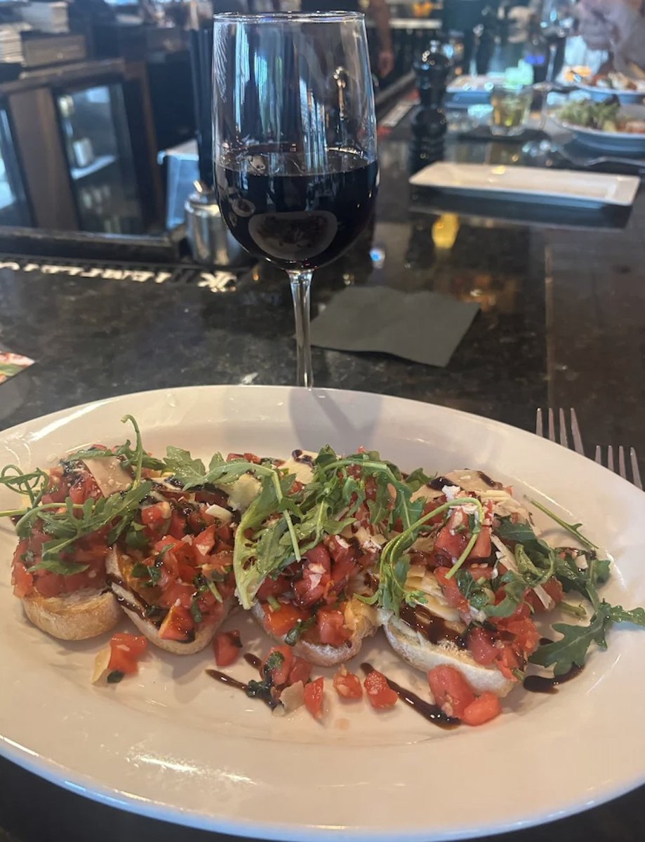DeRomosMarket's tweet photo. End summer on a delicious note.

A glass of wine, a fresh appetizer, and your favorite person across the table, DeRomo’s is made for date nights like this.

📷Thank you Alexa for capturing this lovely moment! https://t.co/tOmwSMq0h8