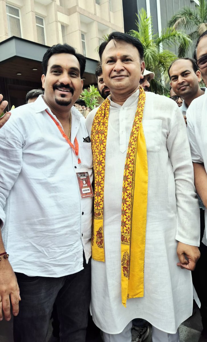 Aapko janmdin ki बहुत-बहुत shubhkamnaen Aap Jaisa Nek Insan Har Koi Bane aur aapko Ek lambi Umra pradan Ho

#HappyBirthdayAmitGoyal