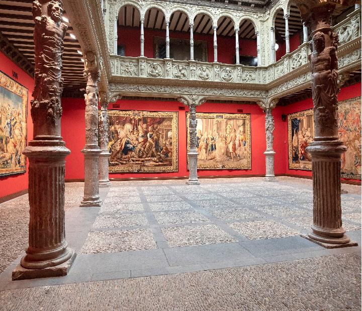 Hoy os enseñamos el Patio de la Infanta de Zaragoza es una joya arquitectónica del siglo XVI que originalmente perteneció a la casa del mercader Gabriel Zaporta, situada en la calle San Jorge. Este patio es un ejemplo clásico del palacio aragonés del Renacimiento.