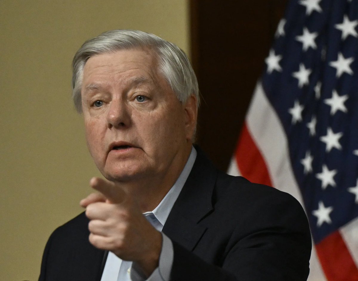 NaeemAslam23's tweet photo. GRAHAM URGES ISRAEL TO ‘DESTROY HAMAS’

US Senator Lindsey Graham told Israel “enough already, destroy Hamas,” likening the approach to US actions against Germany and Japan in WWII. The remarks signal strong support for a decisive military campaign, likely fuelling debate over escalation risks and regional stability. #Geopolitics #MiddleEast
