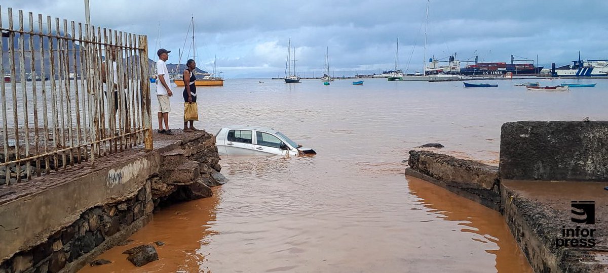 DylanFedericoWX's tweet photo. Unfortunately, #97L (soon-to-be #Erin) has caused five deaths and significant flood damage in the Cape Verde Islands.
📸 Inforpress https://t.co/o9h7GgYocS