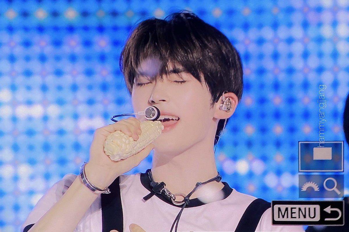 250811 #성한빈 내 천년돌..🥹