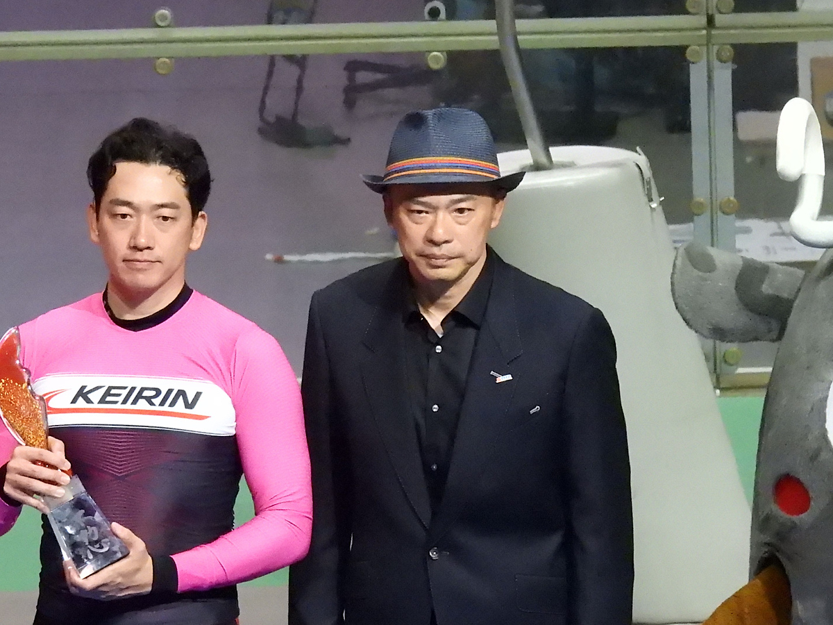 激レア 吉岡 稔真 競輪選手 フォトボード 直筆サイン入り 激レア 吉岡 稔真 競輪選手 フォトボード 直筆サイン入り 激レア