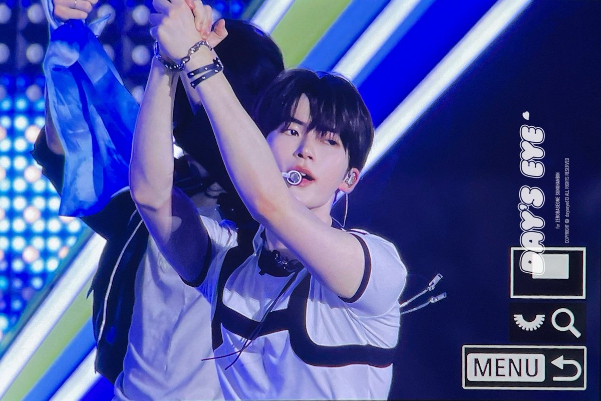 dayseye613's tweet photo. 250811 반짝투어
#성한빈 #SUNGHANBIN #成韓彬 #ソンハンビン #ZB1 #ZEROBASEONE #제로베이스원 https://t.co/O0bj5xXU0v