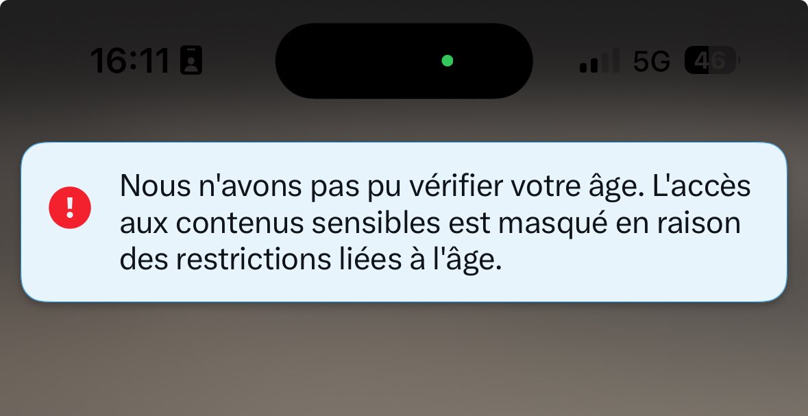 BxlSlut's tweet photo. Pourquoi ? https://t.co/uQLq6cQGGV