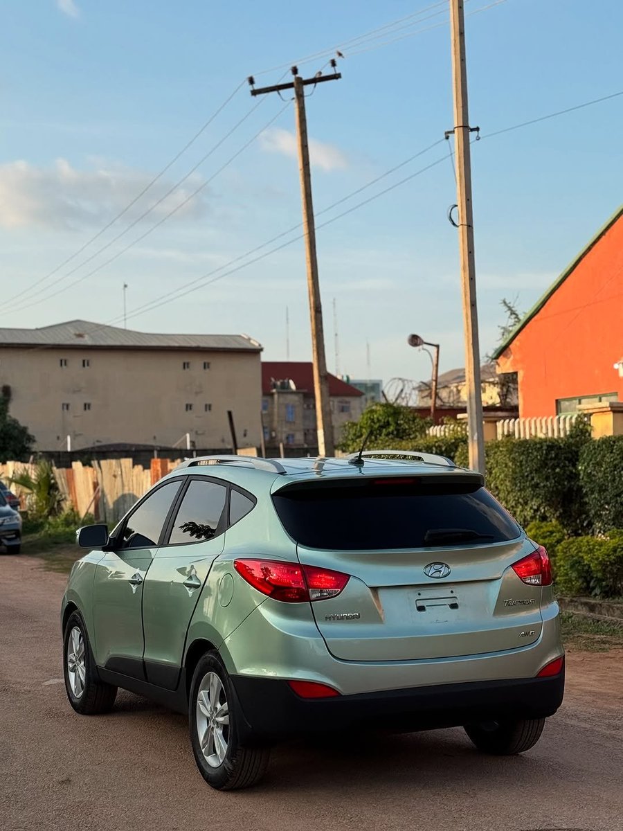 🚨🚨🚨
BELGIUM ESCAPE HYUNDAI TUCSON 2013 MODEL WITH ORIGINAL DUTY AVAILABLE FOR 13M

📍KADUNA 

#BBNaija NYSC Sabrina #ChividoInMiami2025 Limitless #IbomAir #PassengerIncident #AviationSafety #NCAA #LagosAirport #UnrulyPassenger #FlightSafety NCAA #NigeriaAviation Richard Mille