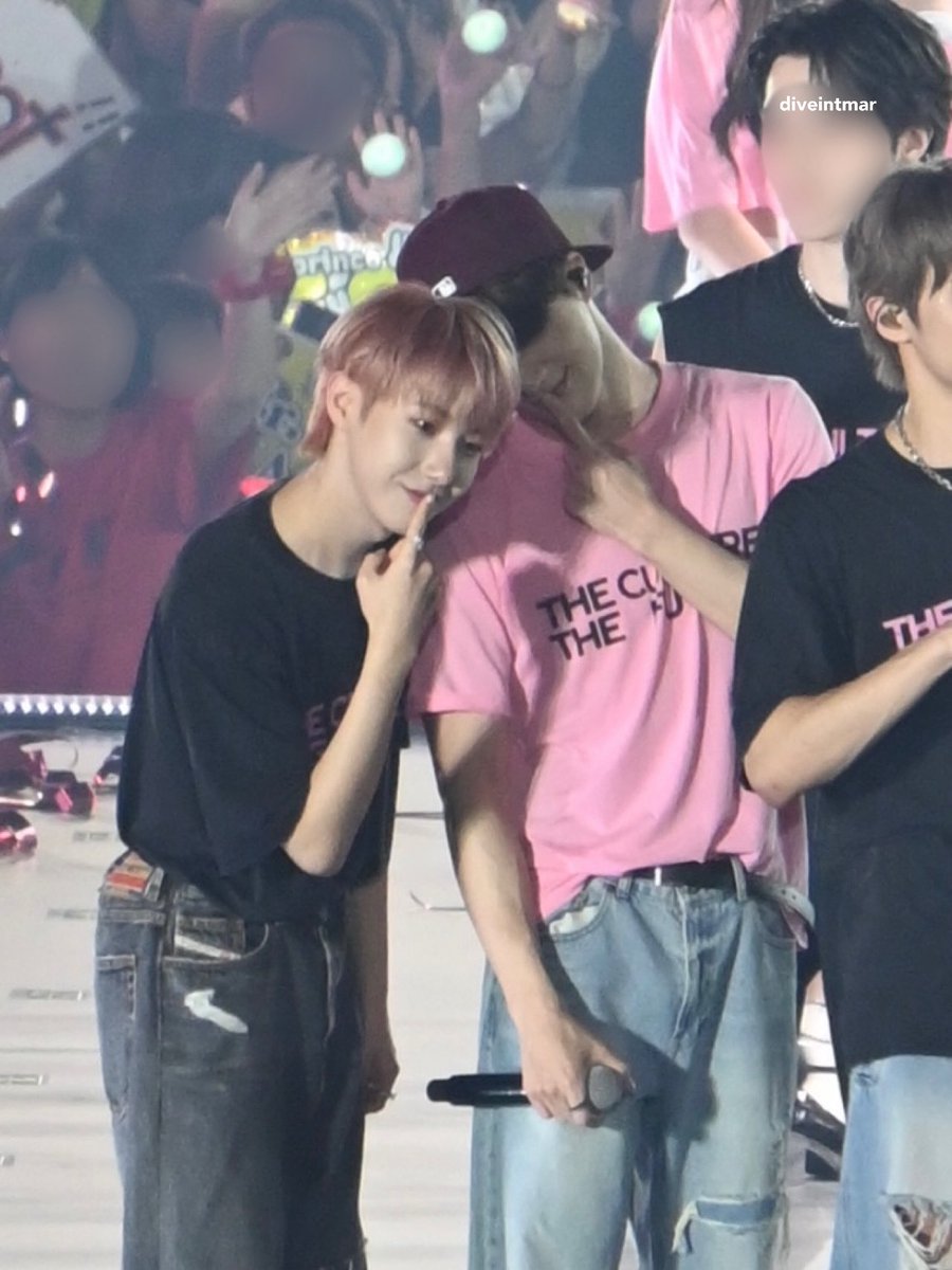 diveintmar's tweet photo. 250810  젠런…🥹
#RENJUN #런쥔 #JENO #제노 #NCTDREAM #엔시티드림 https://t.co/2ZKM949tEY