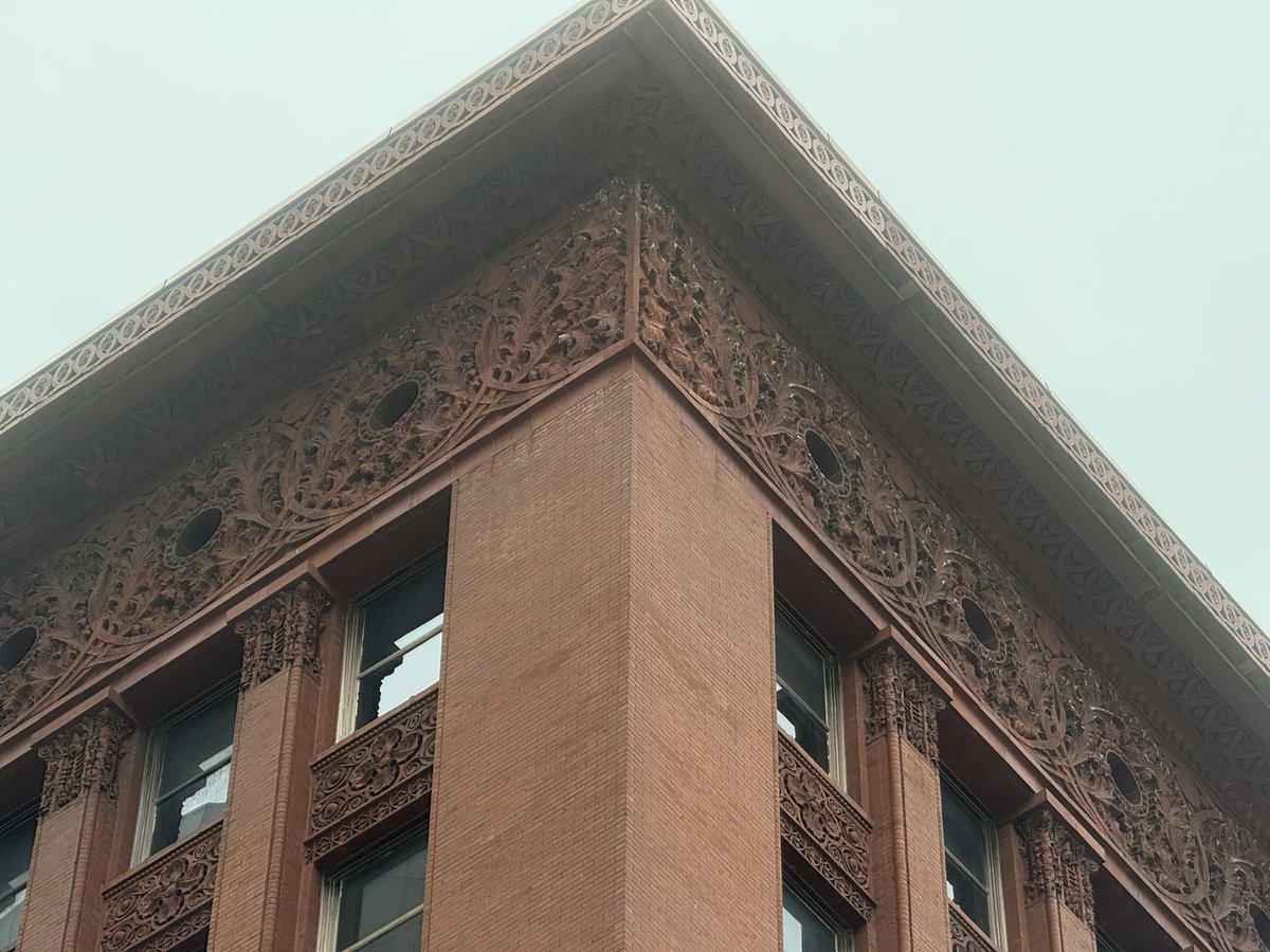 I’d disagree. I think it’s easy to imagine when you’re there, from the quality of the extant cityscape alone. Obviously the city has lost a lot, but what’s there rivals many much larger cities. People sleep on St. Louis.