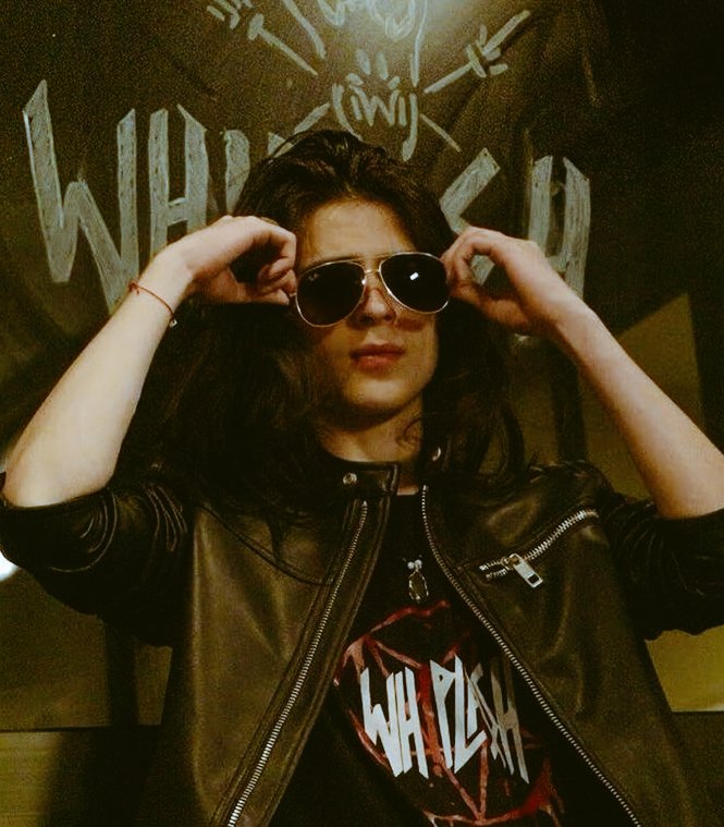 mrrrrrrwolf's tweet image. ㅤㅤ

ㅤㅤㅤㅤㅤ━━━━ of 𝑇𝑂𝑁𝑌   
ㅤㅤㅤㅤㅤ𝓦𝐎𝐋͟𝐅.ㅤㅤㅤ
ㅤㅤ
ㅤㅤ𝐜𝐚𝐩𝐞 𝐰𝐞𝐬𝐭'𝐬 loving neighbour, boy
ㅤㅤnext door, 𝐧𝐨𝐭 a rock star. 
  ㅤㅤㅤㅤㅤ ♡ &amp;amp;&amp;amp; 𝑟𝑡ㅤㅤㅤ?

ㅤㅤㅤㅤㅤ