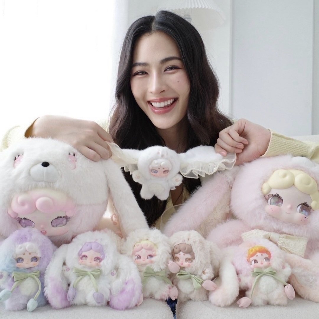 Meelywi's tweet photo. จุ่มตุ๊กตา แบบพี่หลิง น่ารักมากกก 🥰
ไปตำตามพี่หลิงกันค้าา ✨️
พิกัด : https://t.co/2s9BT0g91c ❤️

#OnlyYouTheSeries #lingorm #เพียงเธอEP4 #หลิงออม #ไอร่า #เพียงเธอ #OnlyYou
#ออมกรณ์นภัส #หลิงหลิงคอง #หลิงหลิง #Lingling #LinglingKwong https://t.co/1qOiasP58y