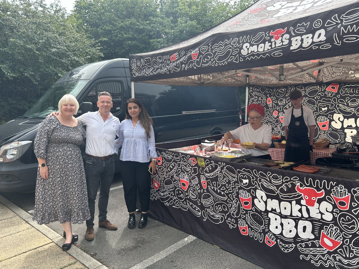 A little BBQ to say a big thank you! 🥳🍽️
We treated our amazing team to a Smokies BBQ lunch, celebrating their hard work in 2025 so far.
Smiles, full plates, and plenty of appreciation all around. 🙌🔥 
#TeamAppreciation #SmokiesBBQ #SWSUK