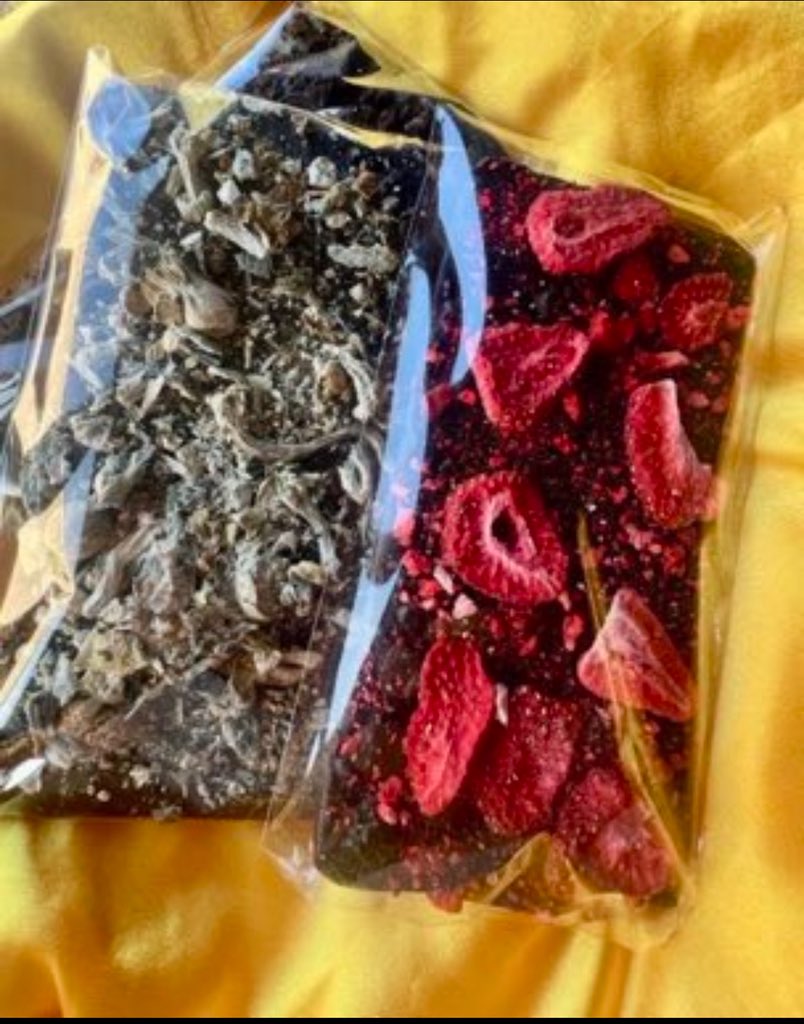 Wilson_Medics's tweet photo. Shipping these 7 gram magic mushies chocolate bars.🍫🍄‍🟫

Thank you for shopping with us! Each order means the world to us, and we're so happy you chose our small business today💐 https://t.co/maleGEtk51